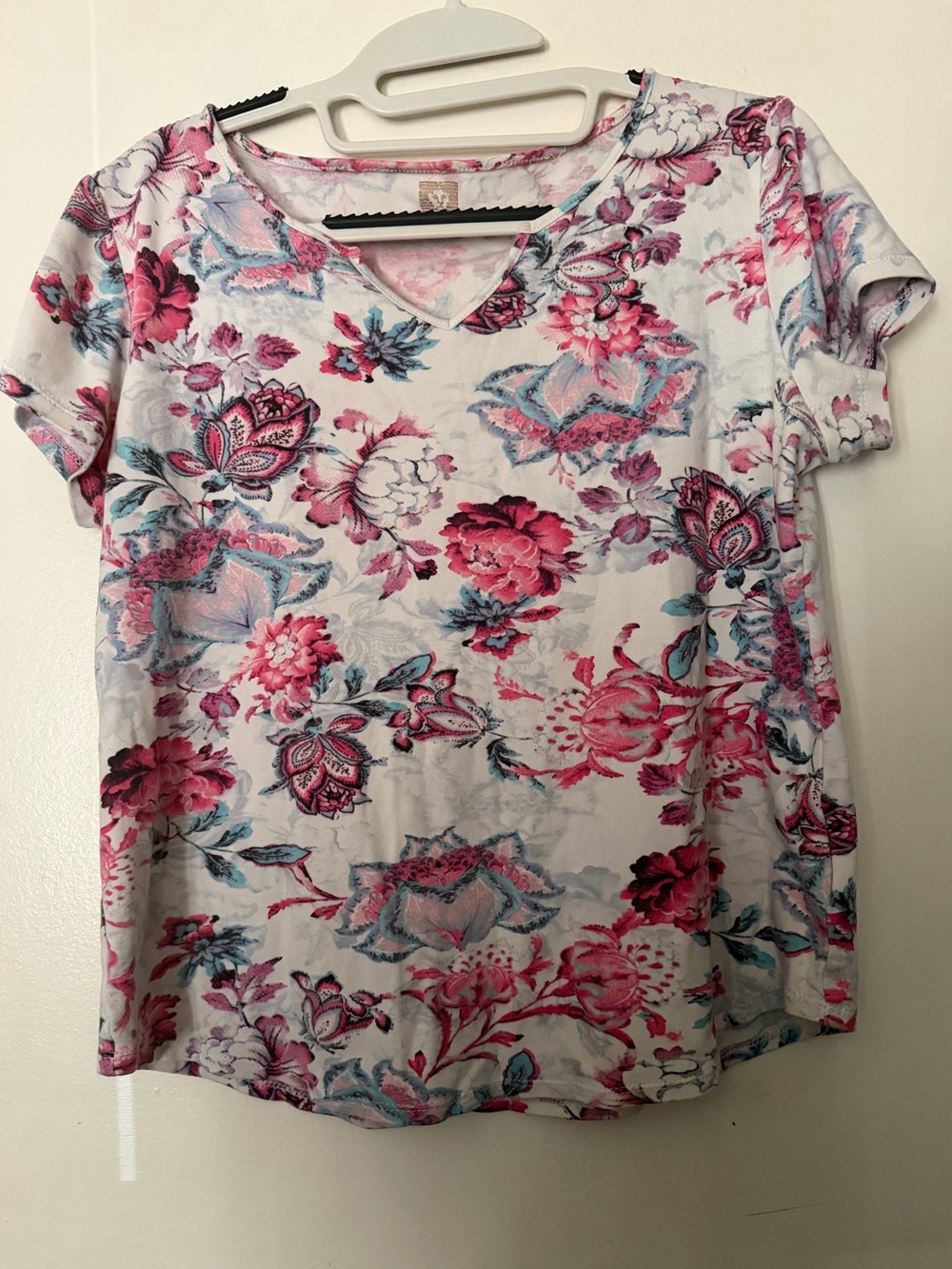 Anne Klein Sport Floral V-Neck Short Sleeve Top Size Small Pink Blue